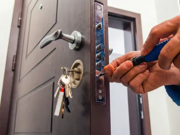 Porta blindada em Dourados – instalação e manutenção